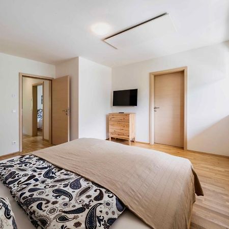1Schoenes Ferienhaus Im Sonnigen Kaernten Döbriach Kültér fotó