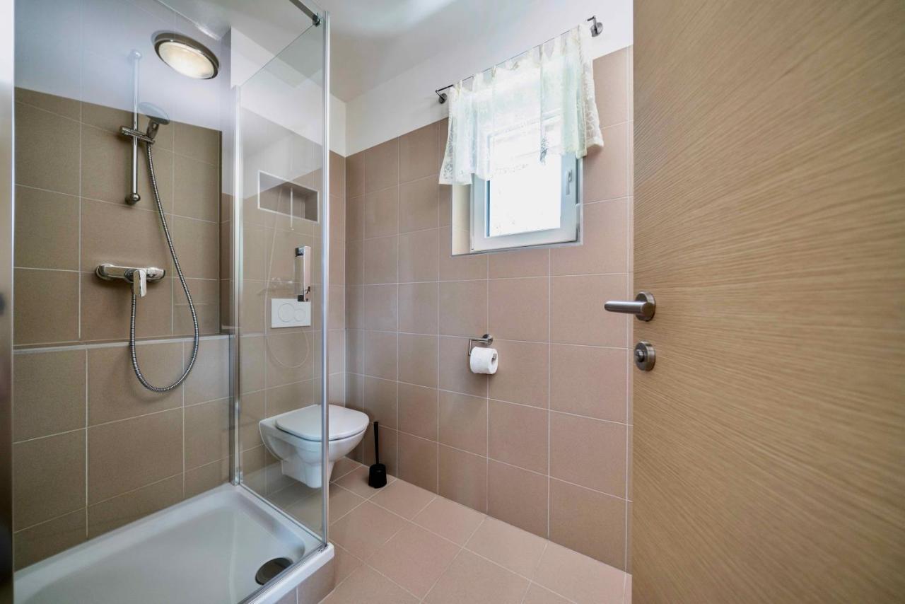 1Schoenes Ferienhaus Im Sonnigen Kaernten Döbriach Kültér fotó