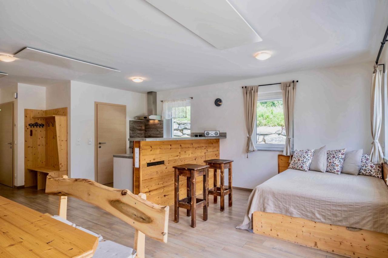 1Schoenes Ferienhaus Im Sonnigen Kaernten Döbriach Kültér fotó
